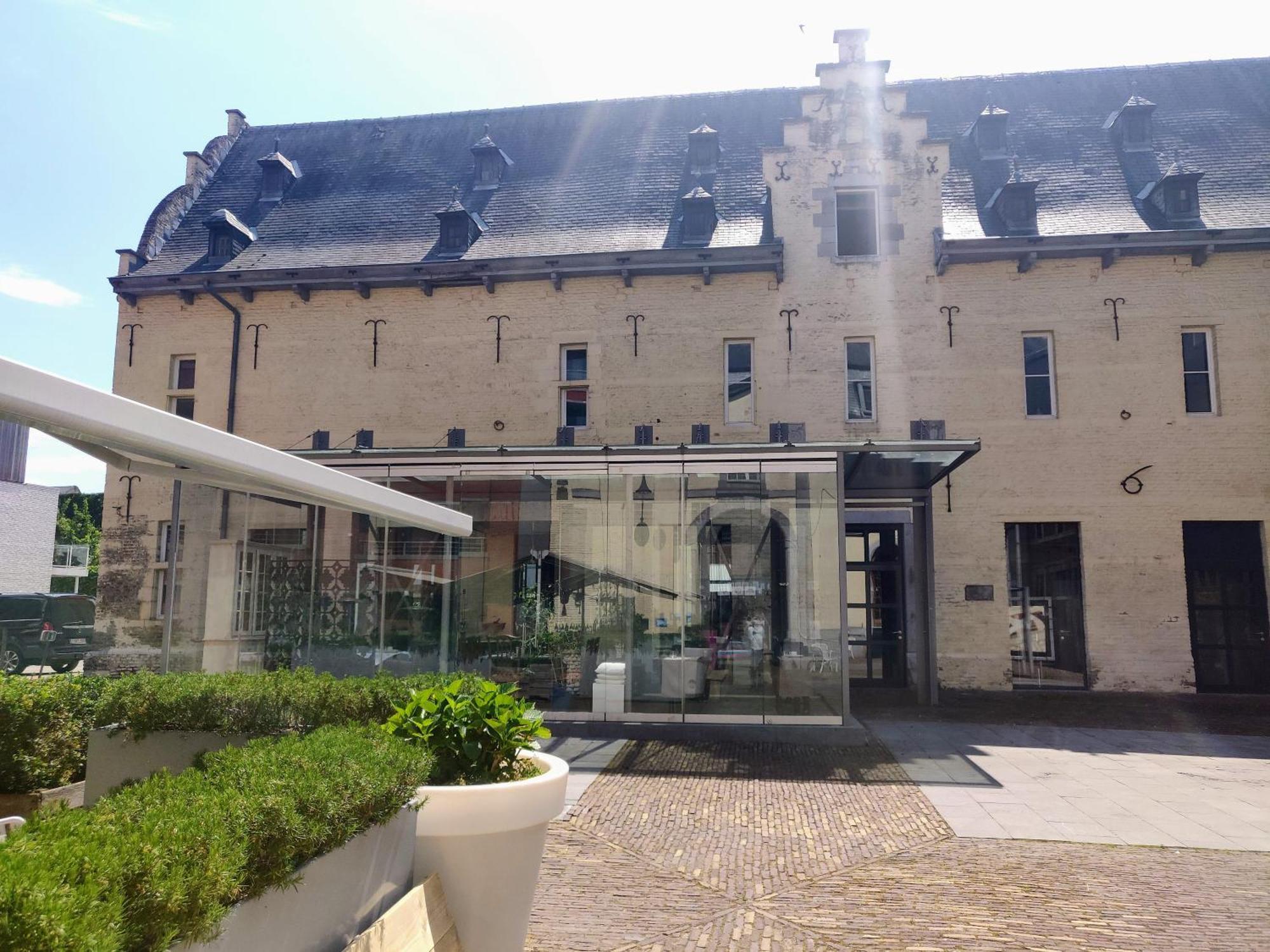 Hotel Kolmojen Sint-Truiden Exterior foto
